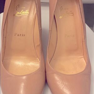Christian Louboutin 10 pumps size 38 1/2 which are an 8 in US sizing.